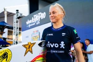 Tatiana Weston-Webb monta o surfista dos sonhos com 17 títulos mundiais