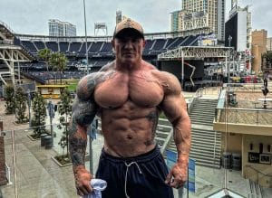 The last dance? Fábio Giga aparece assustador e pode voltar a competir neste ano