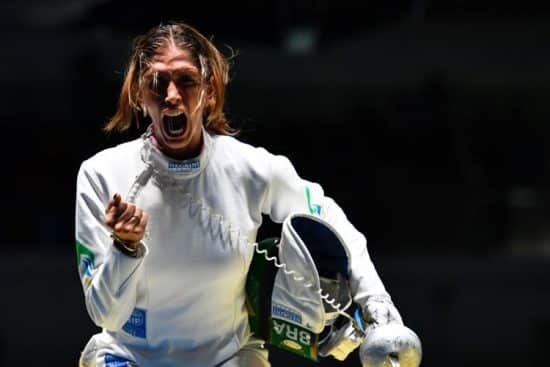 Quem é Nathalie Moellhausen, esgrimista brasileira que competiu em Paris 2024 com tumor?
