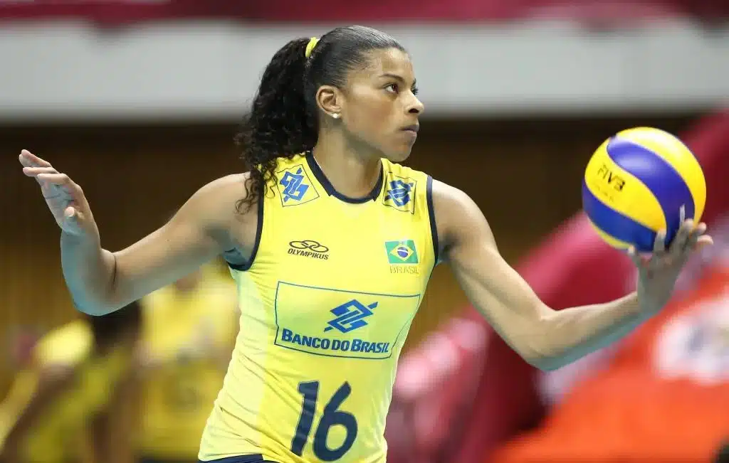 Fê Garay fala a verdade que ninguém teve coragem sobre este tabu no vôlei feminino