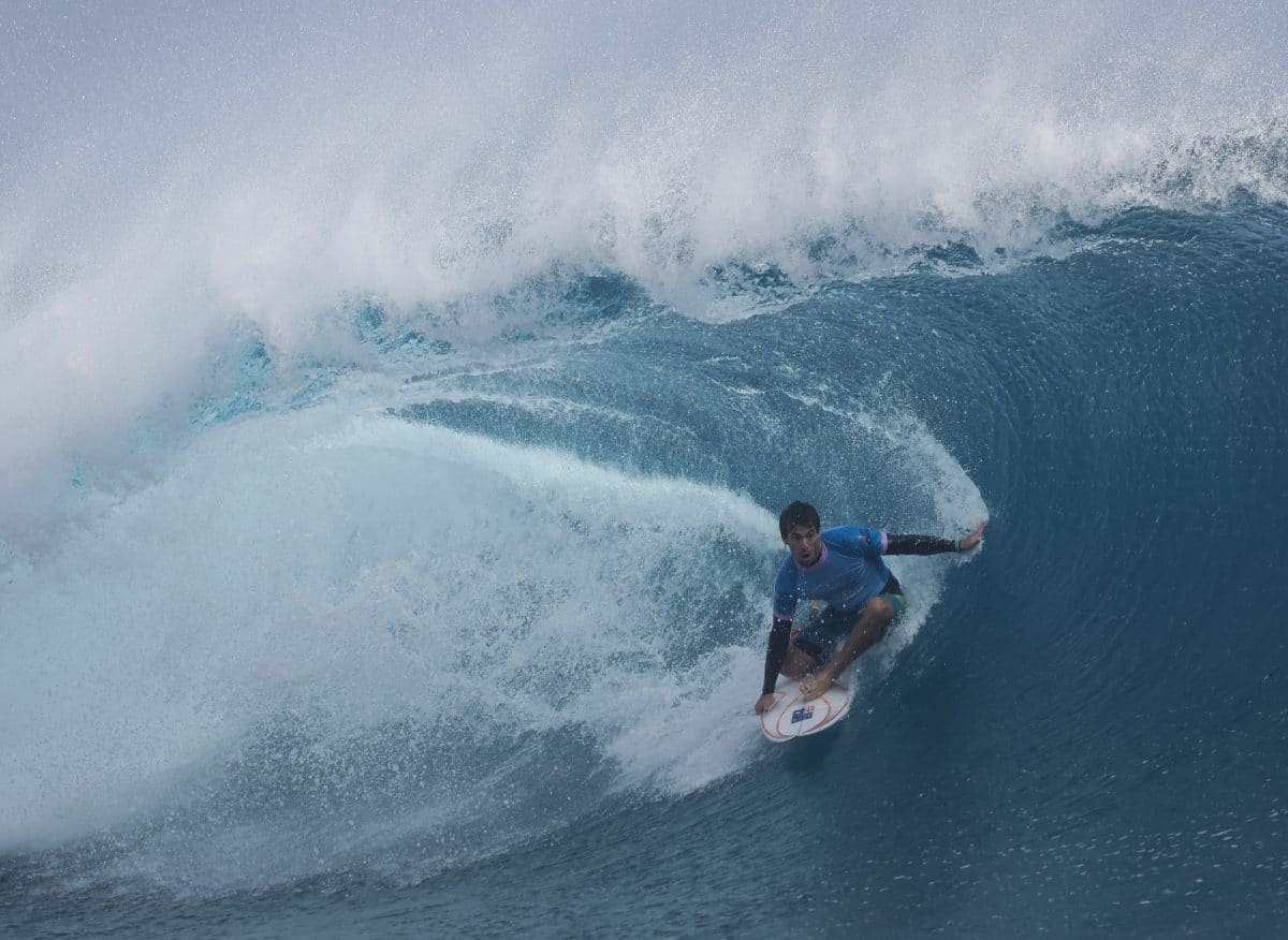 Conheça todas as manobras do surf e saiba como executá-las