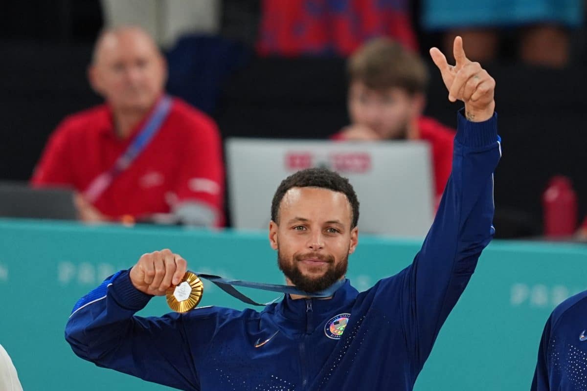 Stephen Curry: história, títulos, salário e recordes na NBA