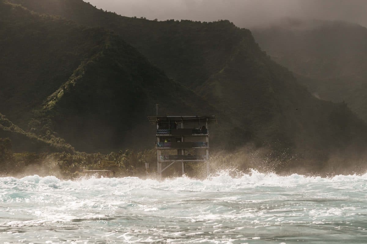 Por que as ondas de Teahupo'o, palco de Paris 2024, são as mais temidas do mundo?
