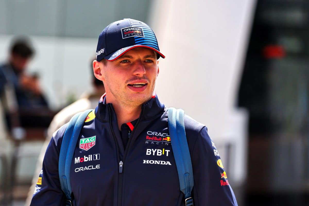 Ex-Fórmula 1 aconselha Max Verstappen a tomar decisão crucial em relação à Mercedes