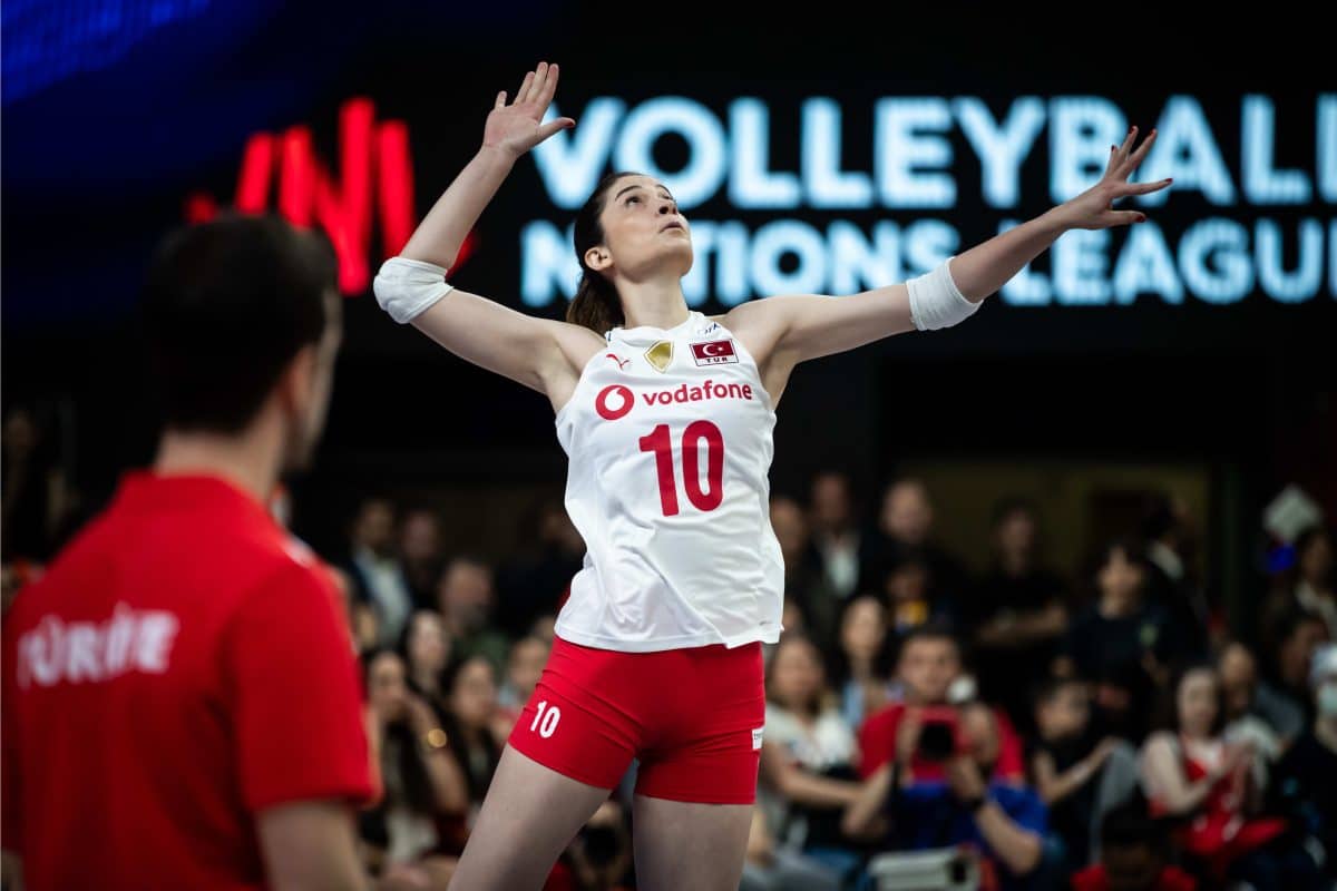 Craque do vôlei internacional esnoba adversárias em Paris 2024 e dispara: “Elas têm medo de nós!”