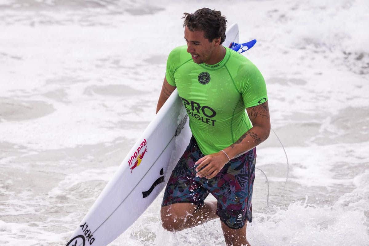 Ex-surfista da elite é banido por doping após uso de cocaína e outras drogas
