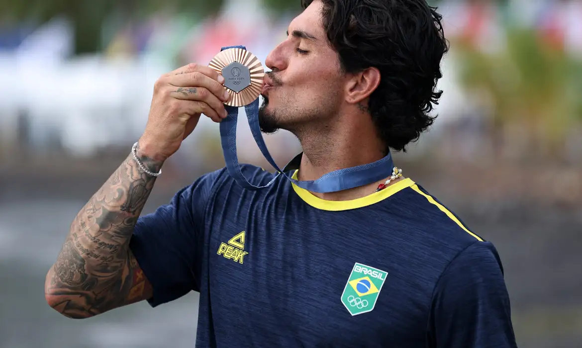 Gabriel Medina (2025): biografia, títulos mundiais e grave lesão