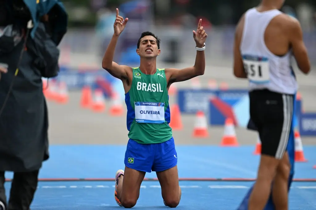 Caio Bonfim ([auto_last_update format="Y" before=""]): história, recordes na marcha atlética e medalha na Olimpíada de Paris 2024