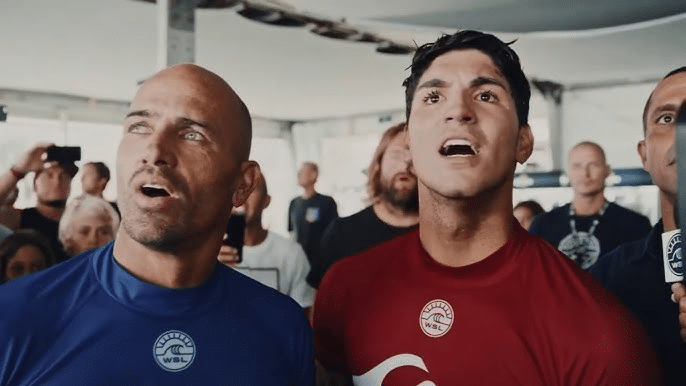 WSL se despede de Kelly Slater para sempre com Medina na capa: “Grandes recordações”