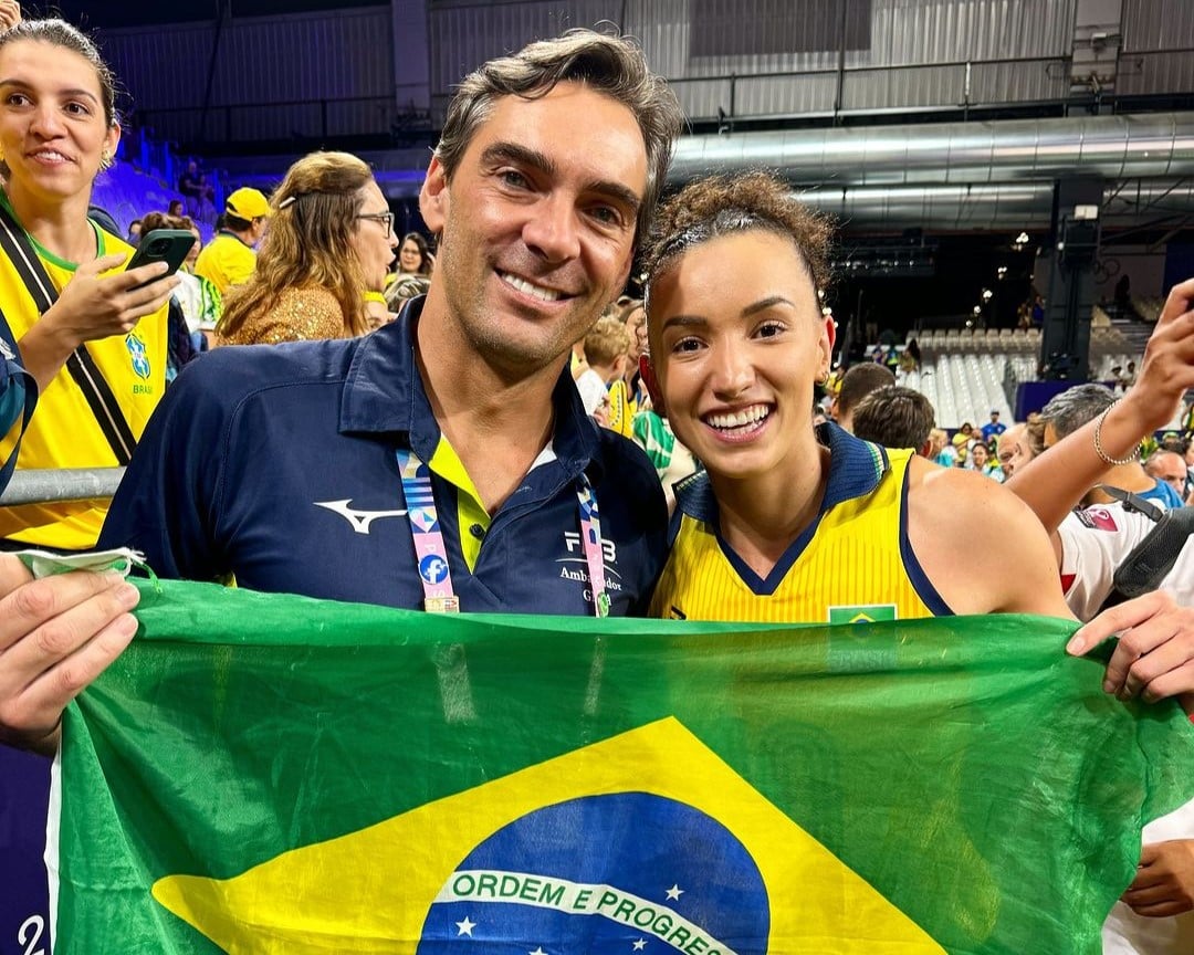 Giba quebra silêncio sobre polêmica com Gabi e sua medalha