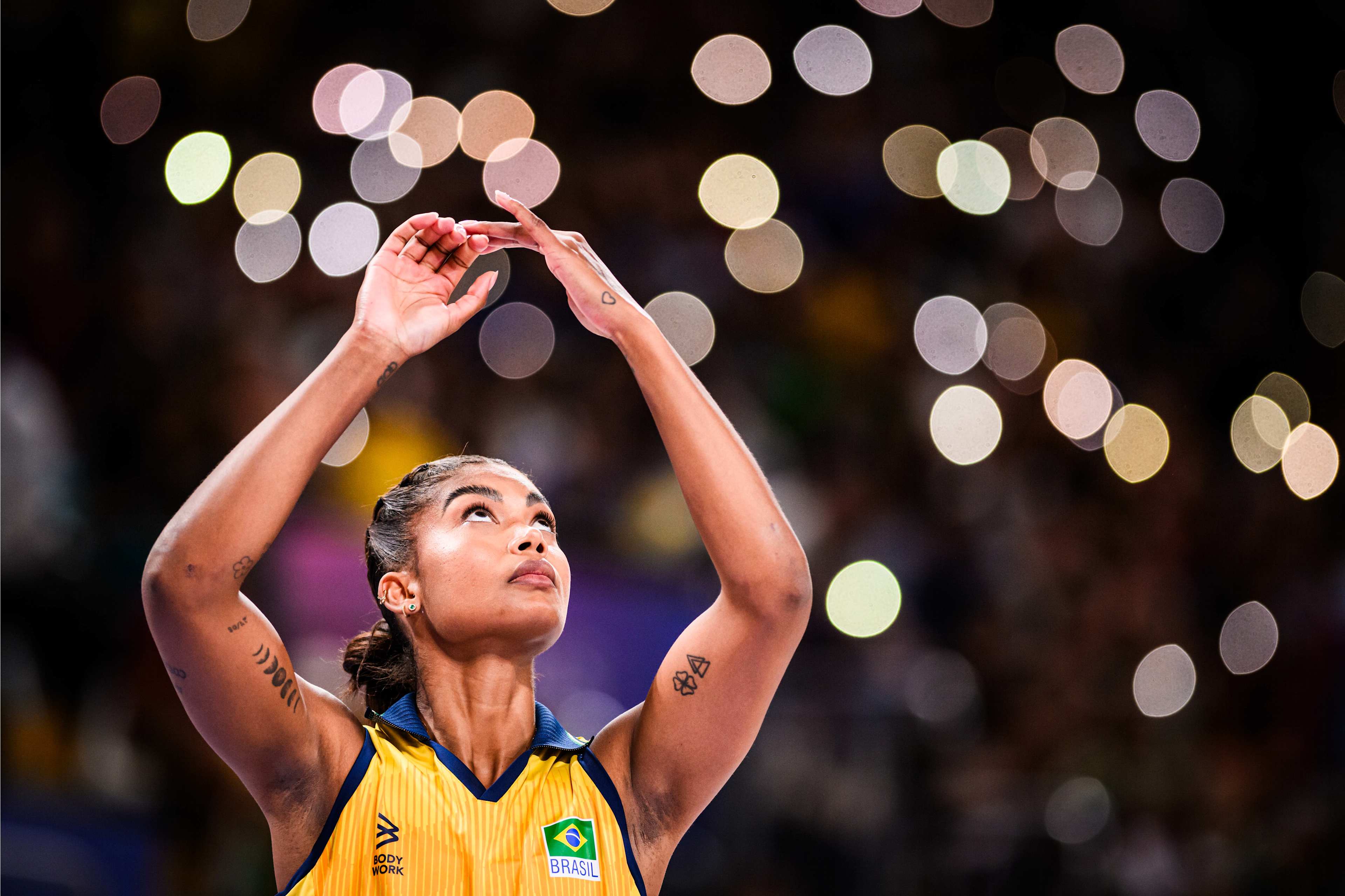 Fratura? Lorenne desabafa e conhece a gravidade de sua nova lesão