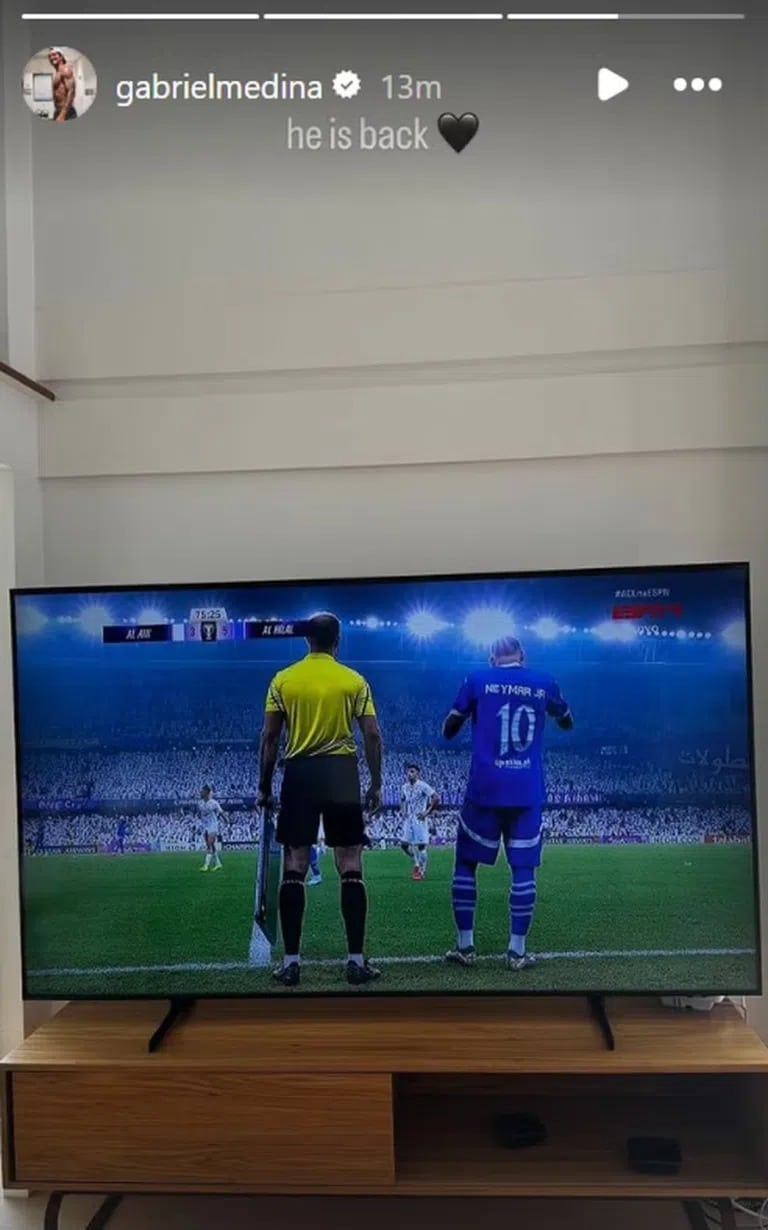 Romário, Bruninho e mais! Gabriel Medina faz off-season da WSL em mansão no RJ