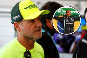 Rubens Barrichello dispara contra decisão de Lewis Hamilton pilotar carro de Senna