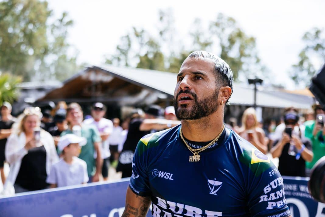 “Formato chato”, Italo Ferreira critica competições em piscina de ondas