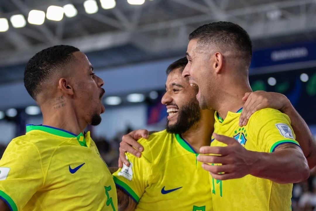 Futebol de areia e futsal nas Olimpíadas? Fifa bate o martelo e sugere modalidades