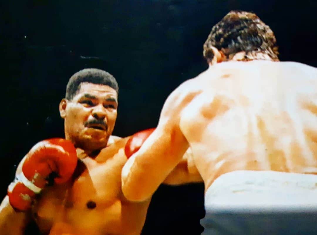 De pedreiro a campeão mundial de boxe! Quem era Maguila?