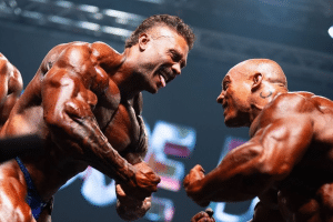 Martin Fitzwater fala pela primeira vez sobre disputa com Cbum: “Me empurrou”