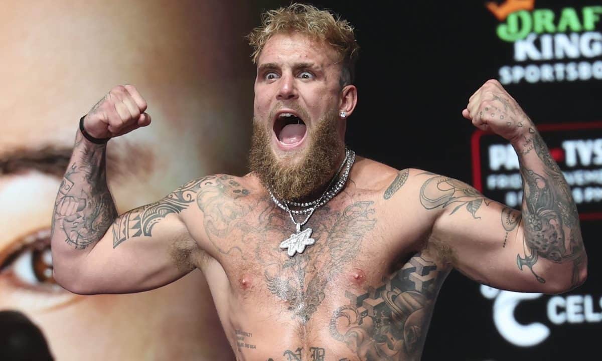 Jake Paul não se cala e responde acusações em luta contra Mike Tyson: “Idiota”