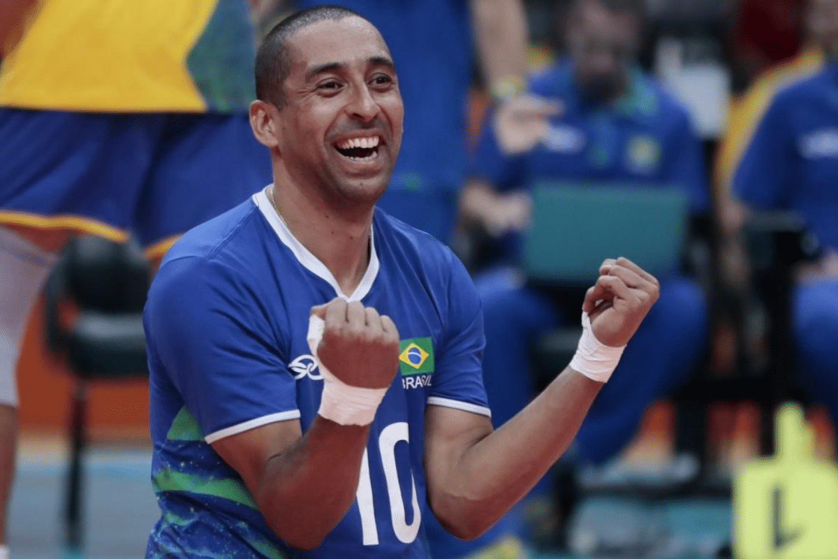 Josenildo Carvalho elege o melhor líbero e não escala Serginho Escadinha: “Ele é emblemático e mais”