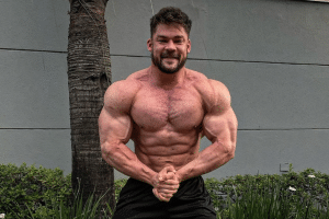 Matheus Menegate atualiza shape com 123kg e ainda nem começou o Off Season