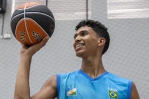 Refugiado venezuelano supera fome para brilhar nos Jogos da Juventude 2024