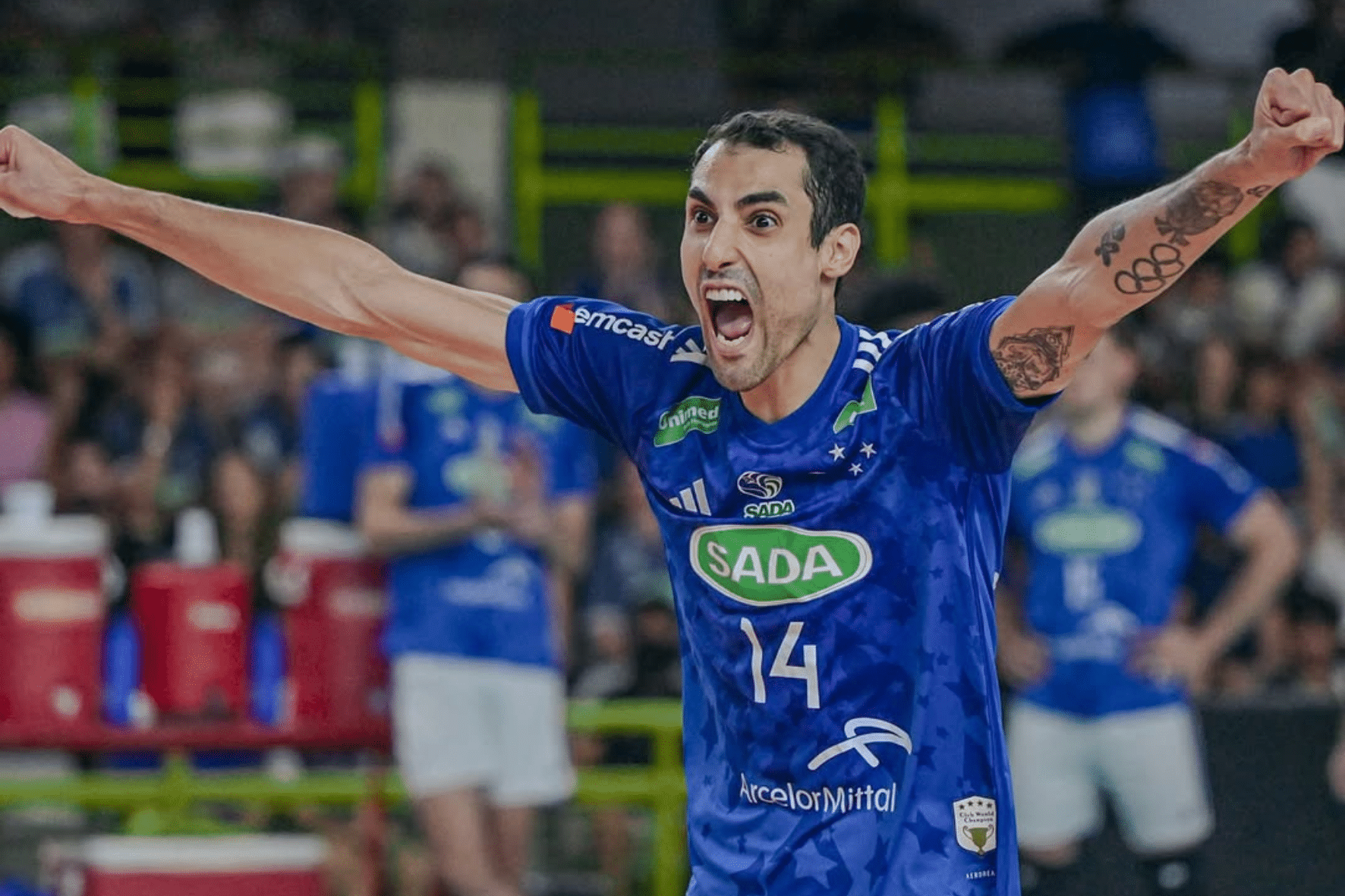 Do nada? Douglas Souza revela planos de aposentadoria no Sada Cruzeiro