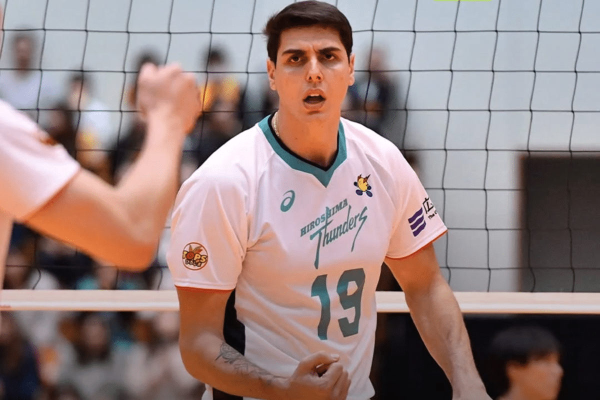 Não foi Rosamaria e nem Lucarelli! Brasileiro destrói no Japão com 45 pontos