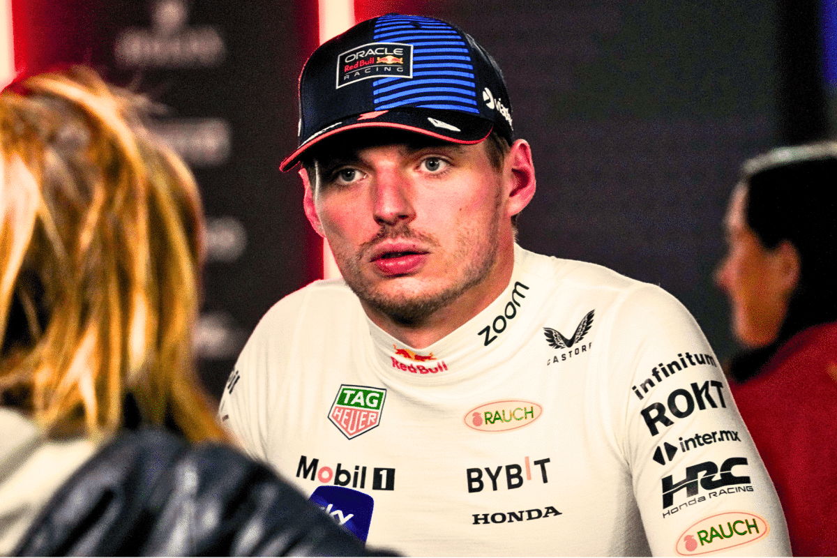 Max Verstappen é detonado por piloto da Williams em corrida da F1 por simulador