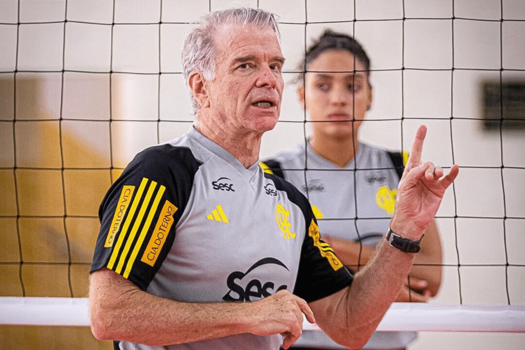 Derrota para Bernardinho! Sesc Flamengo perde disputa por cobiçada levantadora do Minas