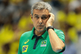 Zé Roberto aponta falha grave no vôlei brasileiro: “Vão ficar bravos comigo, mas preciso dizer” Zé Roberto aponta falha grave no vôlei brasileiro: “Vão ficar bravos comigo, mas preciso dizer”