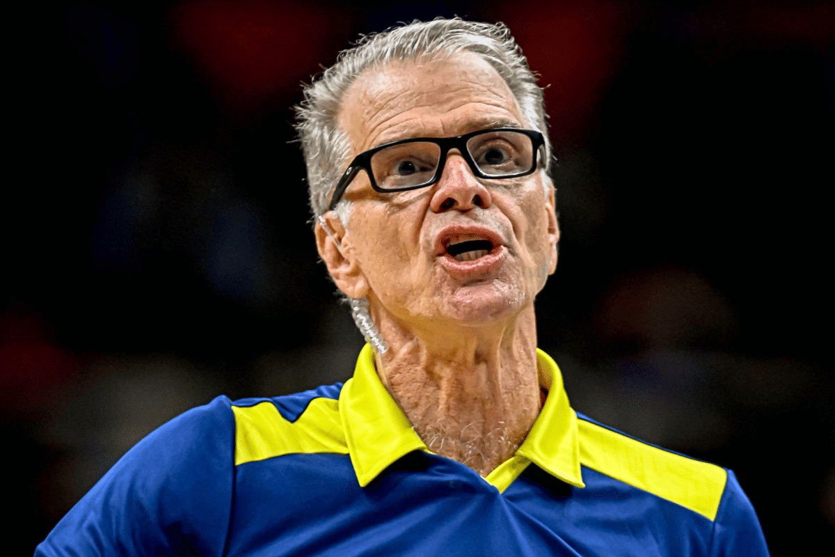 Bernardinho abre o jogo sobre problema do vôlei brasileiro: “Precisamos melhorar nisso”