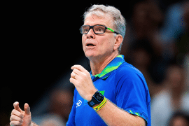 ”Conversei com Bernardinho. Quem sabe eu possa voltar da aposentadoria para a Seleção”