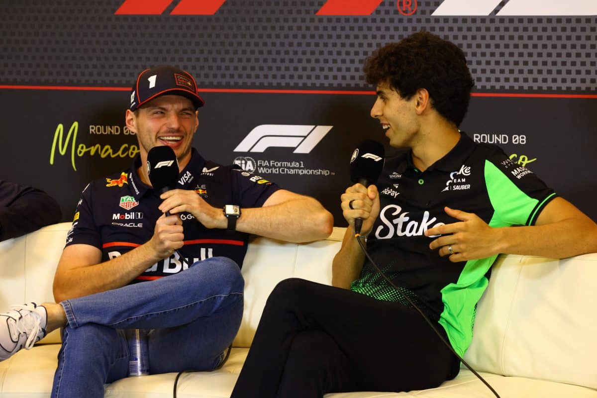 Max Verstappen se revolta com Bortoleto e Colapinto: “Esses caras são inacreditáveis”