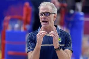 “Não estou frustado, estou chateado”, Bernardinho fala pela primeira vez após derrota para Cuba