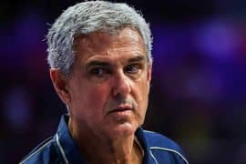 Campeã olímpica revela drama antes do ouro: “Chorava todo dia. Colocava a culpa no Zé Roberto” Campeã olímpica revela drama antes do ouro: “Chorava todo dia. Colocava a culpa no Zé Roberto”