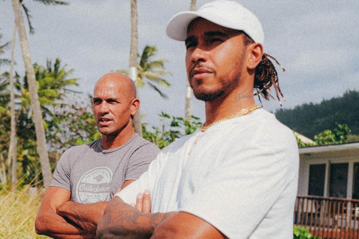 O dia em que Lewis Hamilton quase perdeu sua vida surfando com Kelly Slater no Havaí
