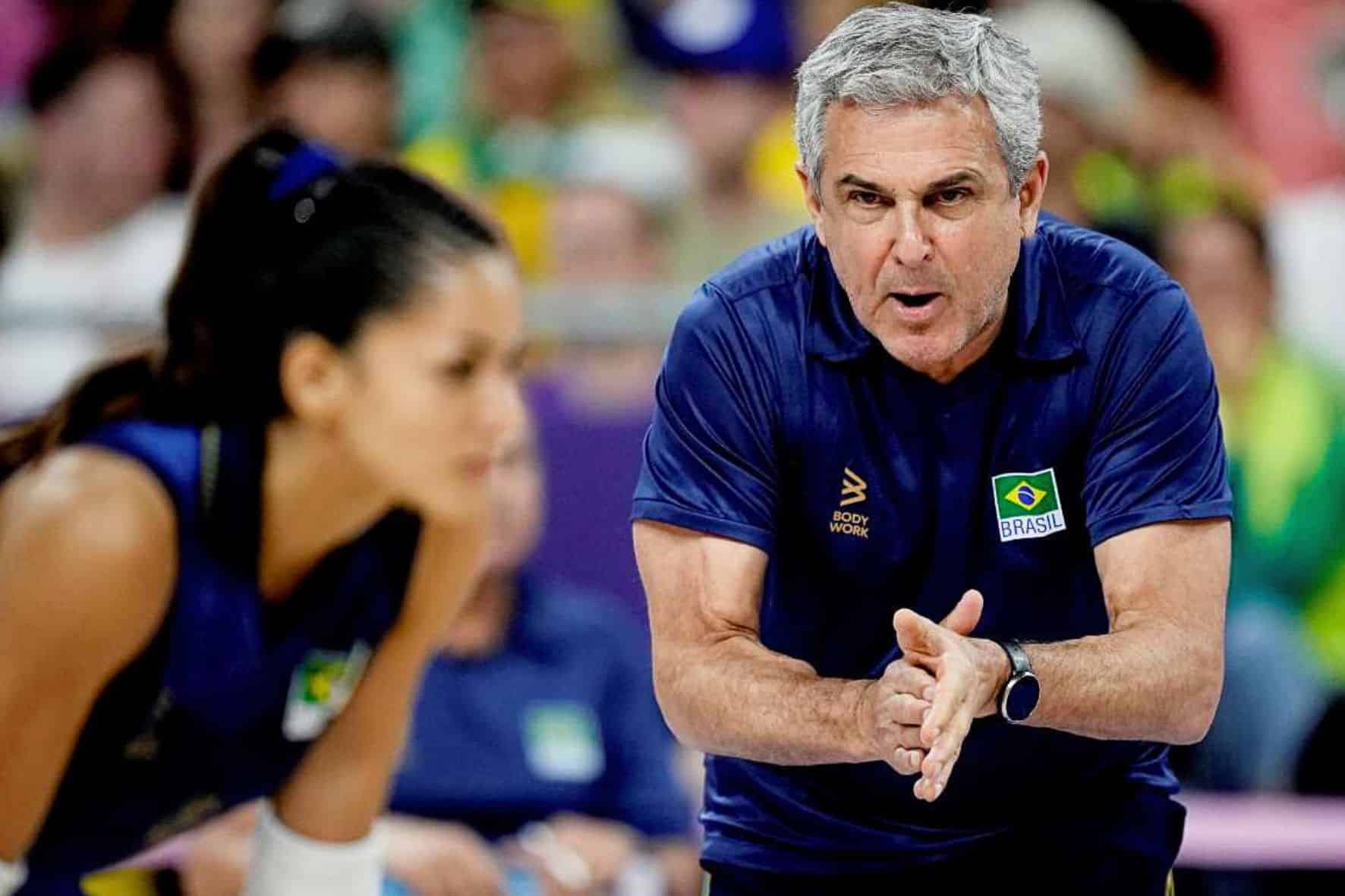 Esquecida por Zé Roberto no Mundial, oposta acerta com ex-time de Gabi Guimarães