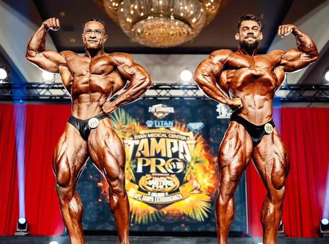 VICE-CAMPEÃO! Top 9 no Mr. Olympia, Matheus Menegate é derrotado no Tampa Pro 2025; Brasil tem 3 campeões