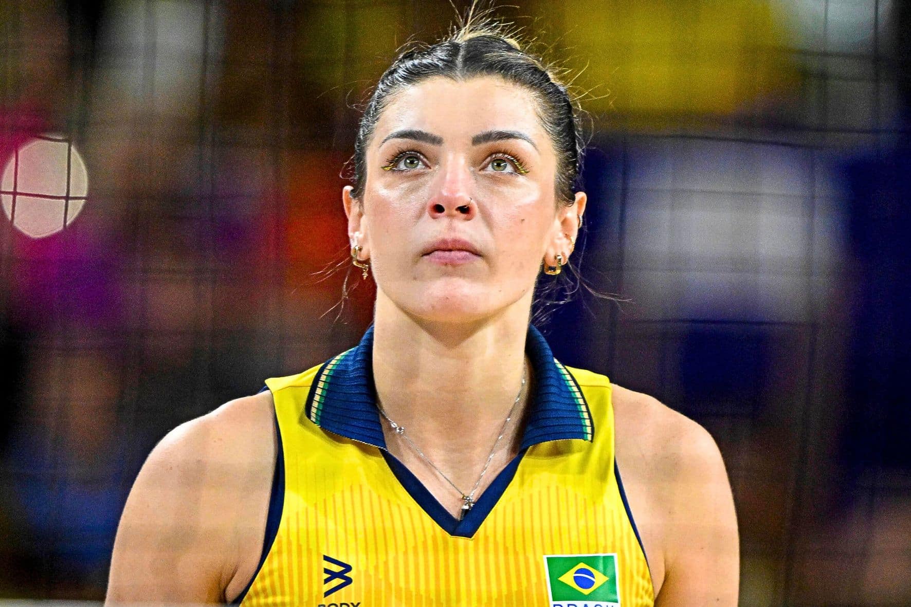 Com o olho cheio de lágrimas! Rosamaria desabafa após derrota do Brasil: “Muito chateada”