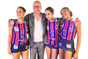 Delicélio acompanhando o time sub-16 do Olympico na Copa Minas
