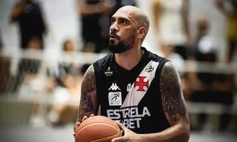 Aos 39 anos, veterano tem números de craque pelo Vasco, no NBB