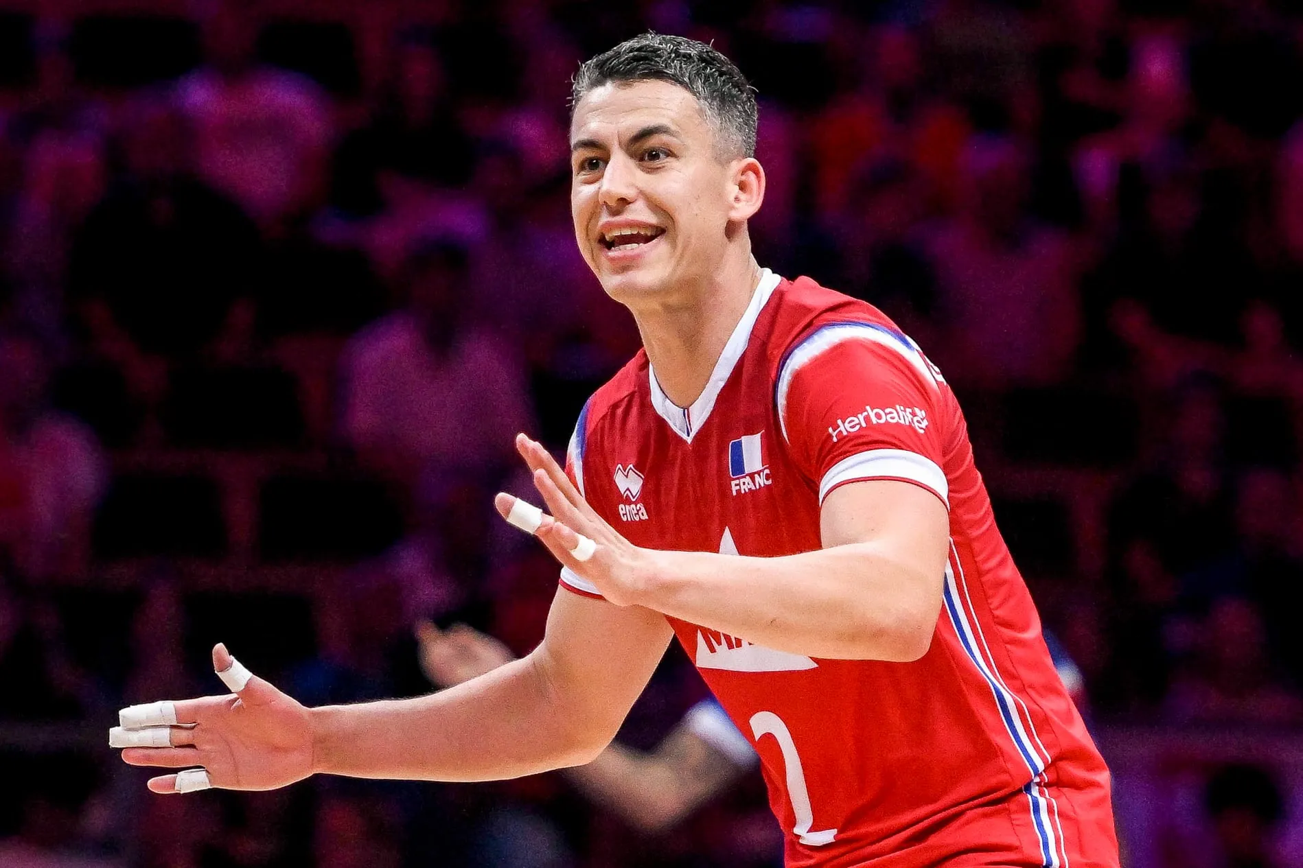 Jenia Grebennikov pela França