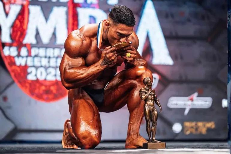 (V&iacute;deo) Ramon Dino fala pela primeira vez como campe&atilde;o do Mr. Olympia 2025
