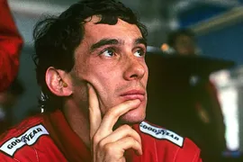 &rdquo;Sou for&ccedil;ado a pensar em Ayrton Senna! Tenho vivido em torno disso nos &uacute;ltimos 30 anos&rdquo;