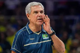 Z&eacute; Roberto: &ldquo;Tecnicamente, ela &eacute; uma das melhores jogadoras da hist&oacute;ria&rdquo;