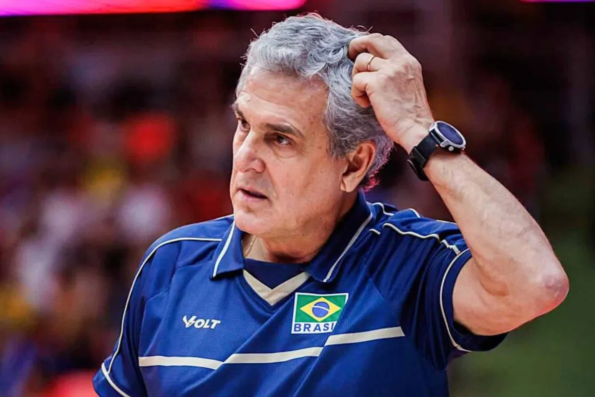 Medalhista olímpica revela briga com Zé Roberto Guimarães