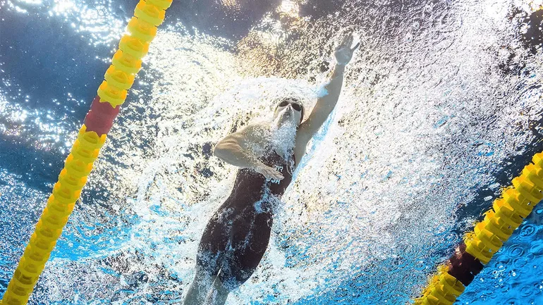 Americana quebra recorde de Michael Phelps no Mundial 2023