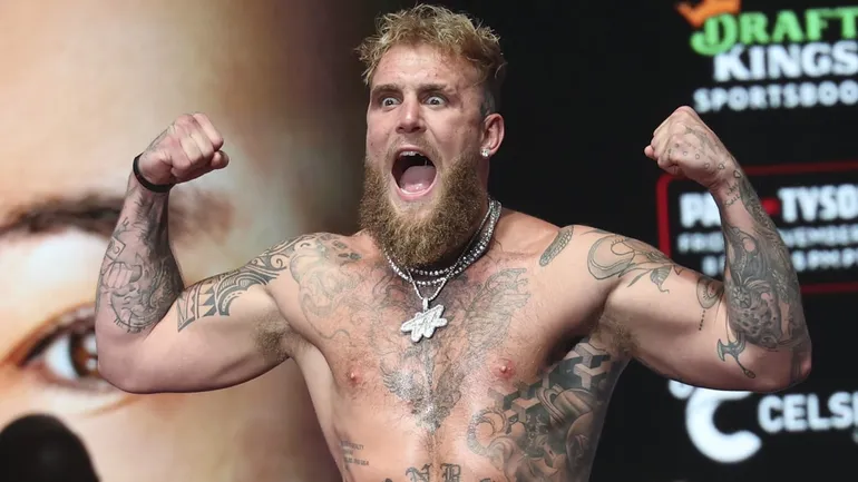 Jake Paul não se cala e responde acusações em luta contra Mike Tyson: “Idiota”