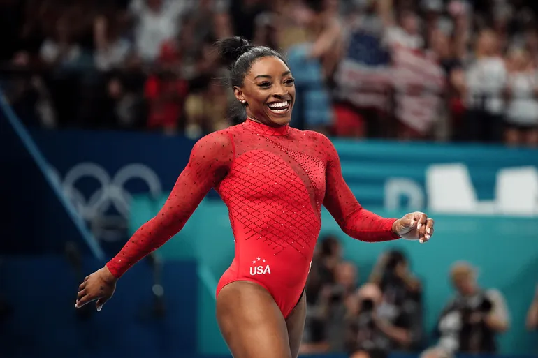 Simone Biles campeã do Salto em Paris 2024. (Icon Sport)
