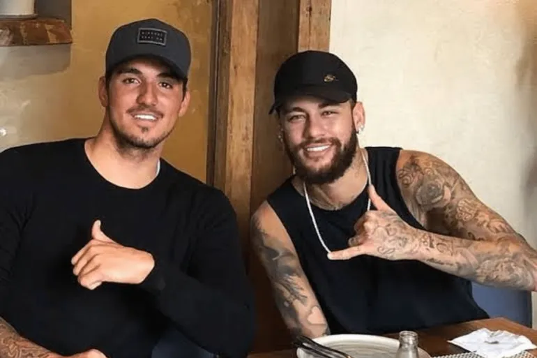 Neymar aproveita vitória de Gabriel Medina para zoar Kanoa Igarashi, que responde